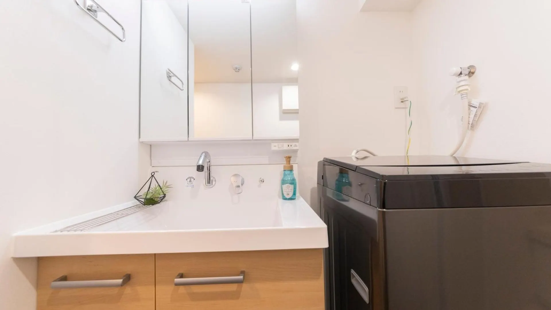 Fl Residence Shinjuku Gyoen V Tokyo Apartment